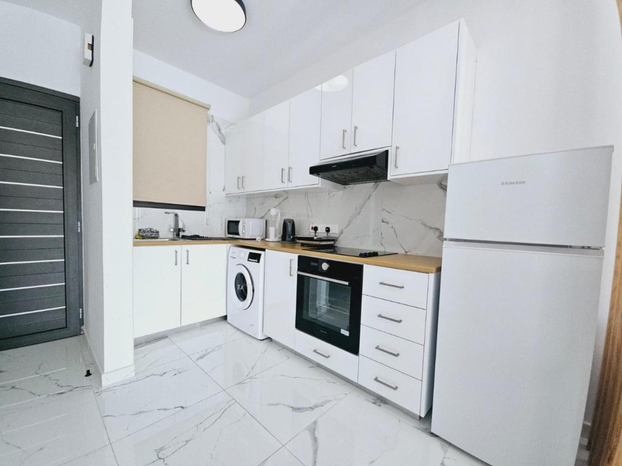 Sea Side Appartment In Kato 파포스 외부 사진